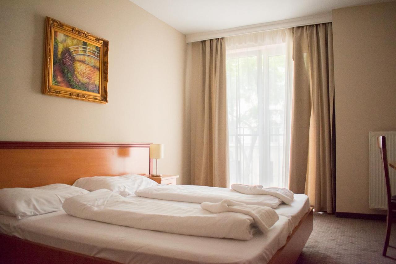 P4W Hotel Residence Szombathely Luaran gambar