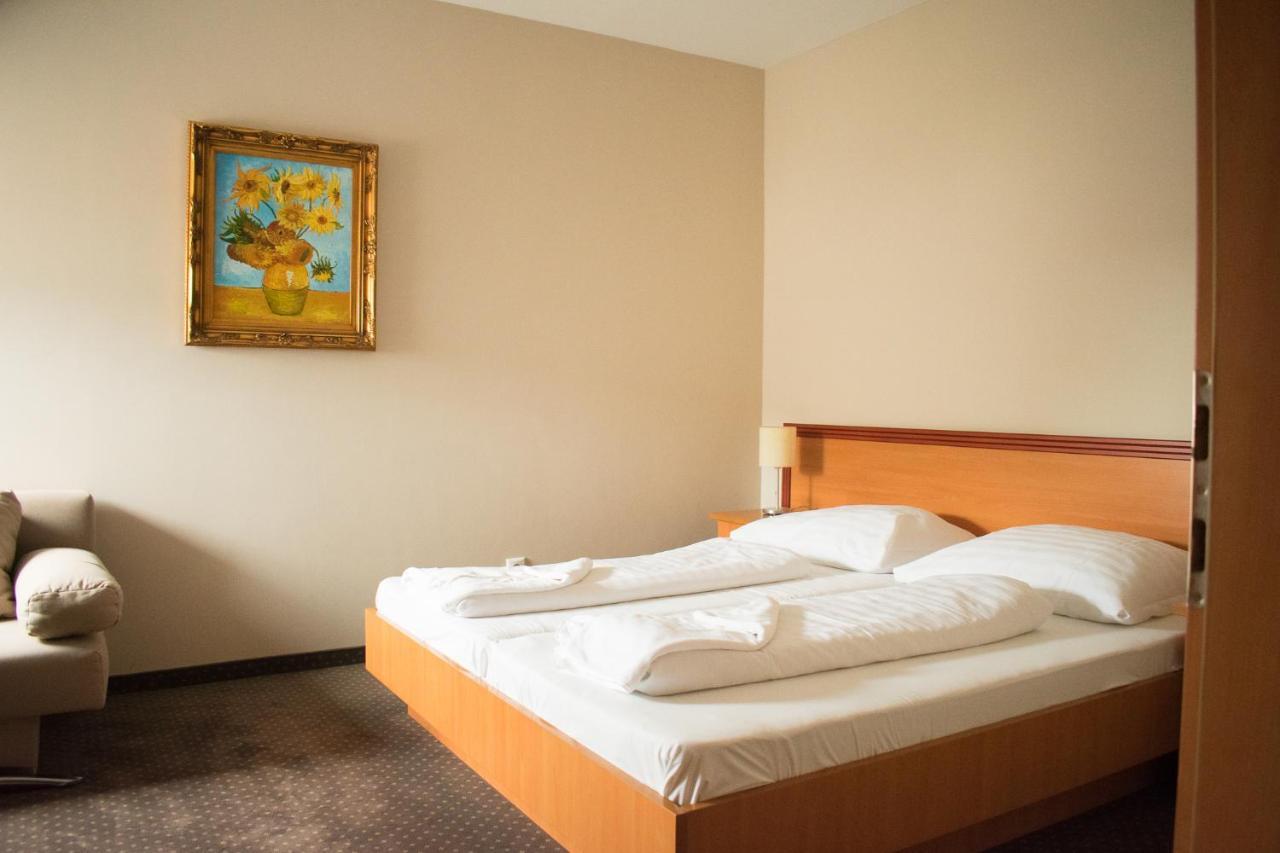 P4W Hotel Residence Szombathely Luaran gambar