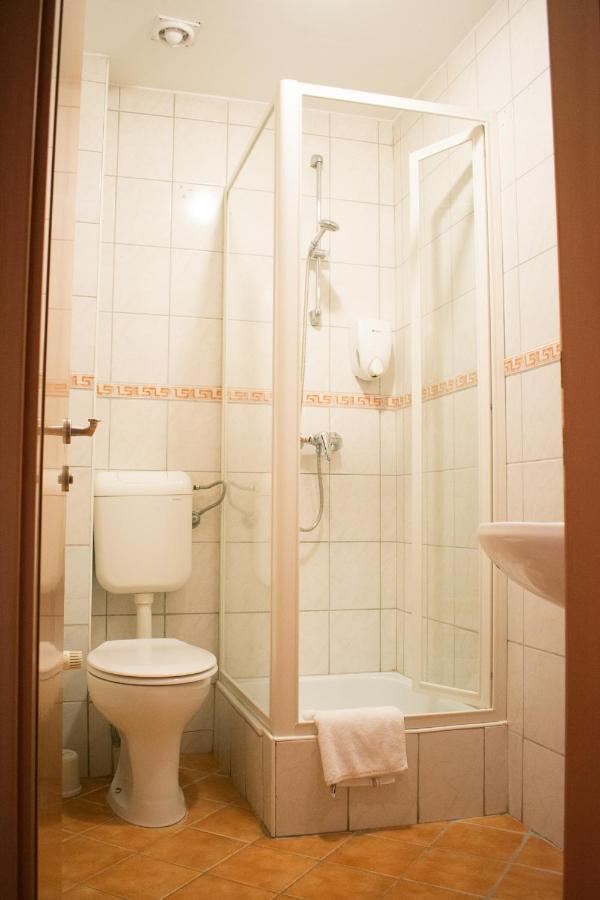 P4W Hotel Residence Szombathely Luaran gambar