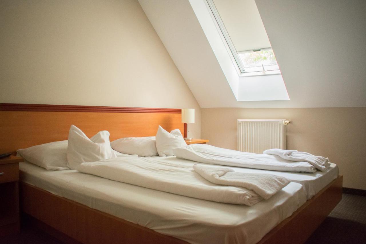P4W Hotel Residence Szombathely Luaran gambar