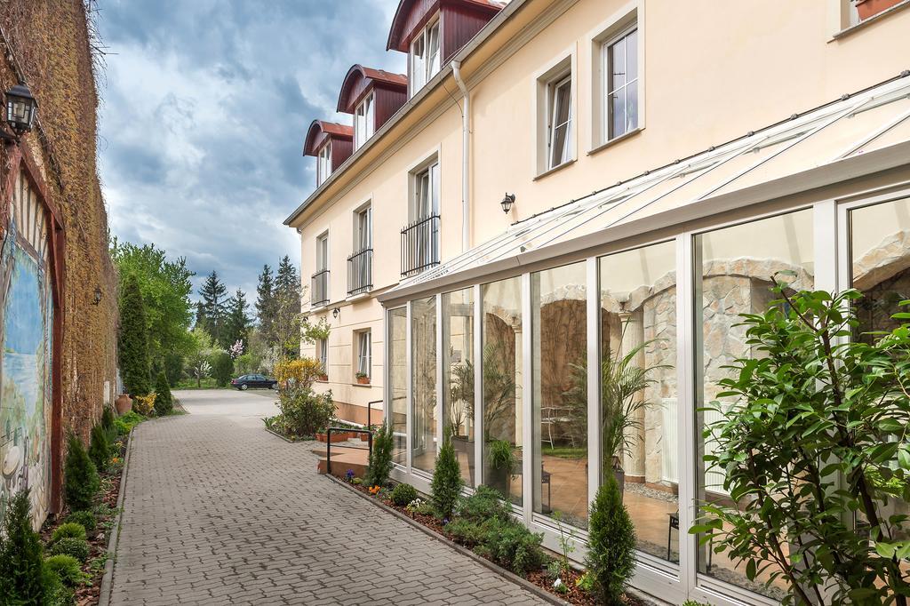 P4W Hotel Residence Szombathely Luaran gambar